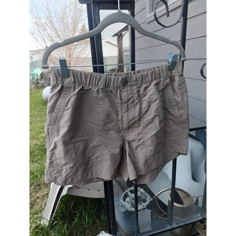 Women's REI Shorts sz M